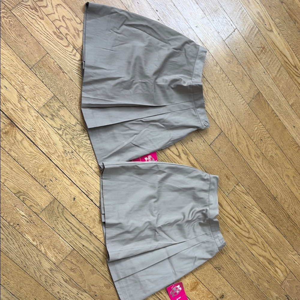 Stylish Tan Pleated Skirt